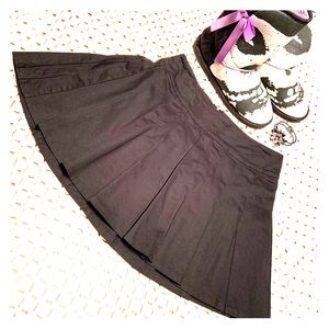 Hot Topic Pleated Black Skirt size M
